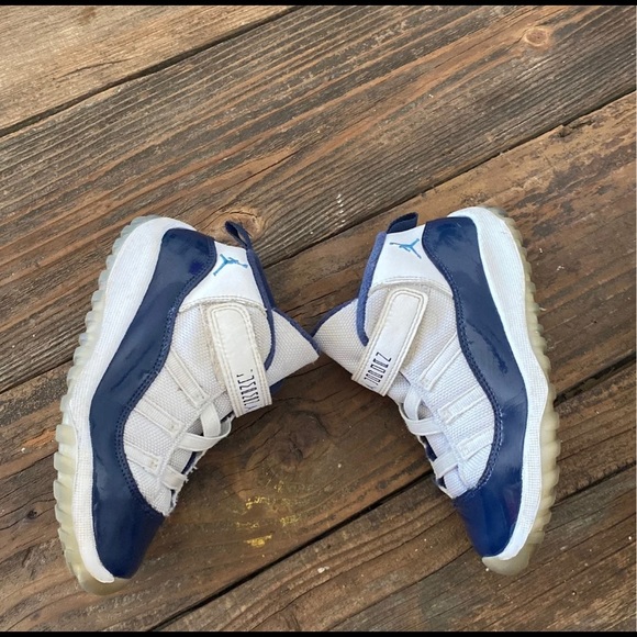 Jordan 11 Retro - Picture 3 of 8